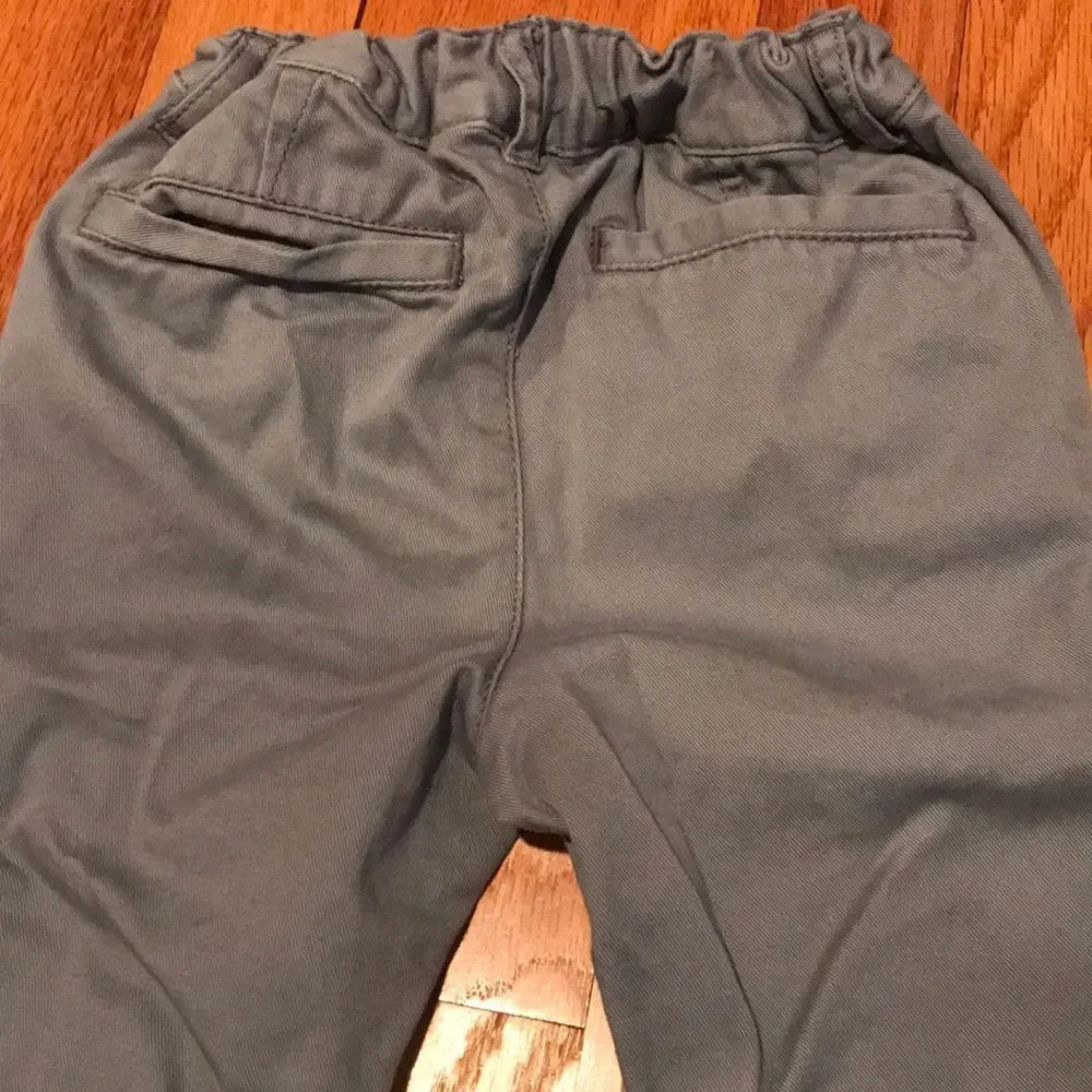 The Childrens Place gray pants